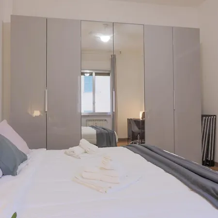 Vicino Stazione Apartment *